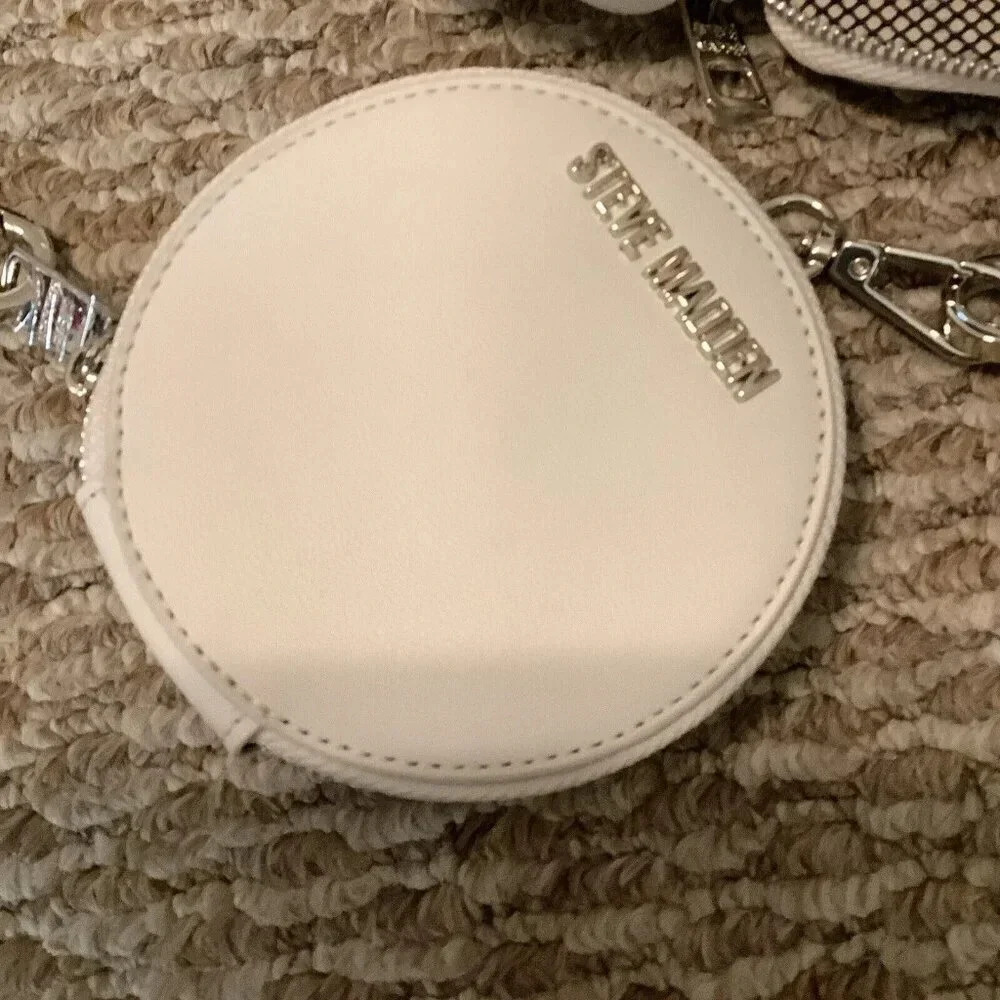 Steve Madden Neutral Coin Wallets & Neutral Shades Thick Strap Adjustable Strap. - Picture 2 of 7